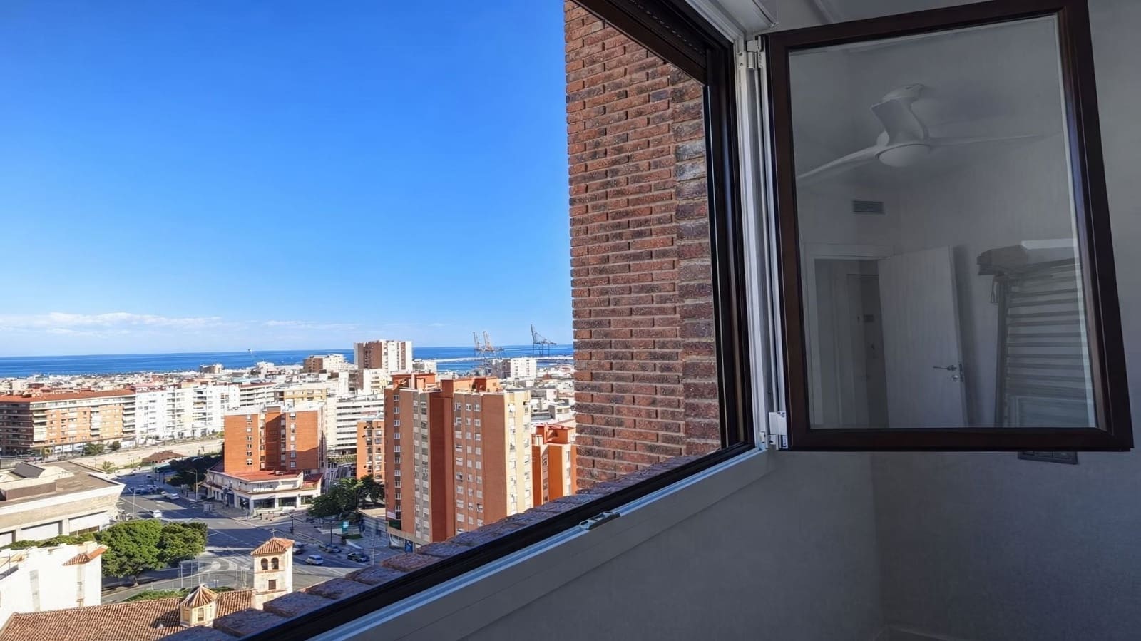 4 sypialnia Apartament do wynajęcia w Miasto Malaga z garażem - 3 500 € (Ref: 9770191)