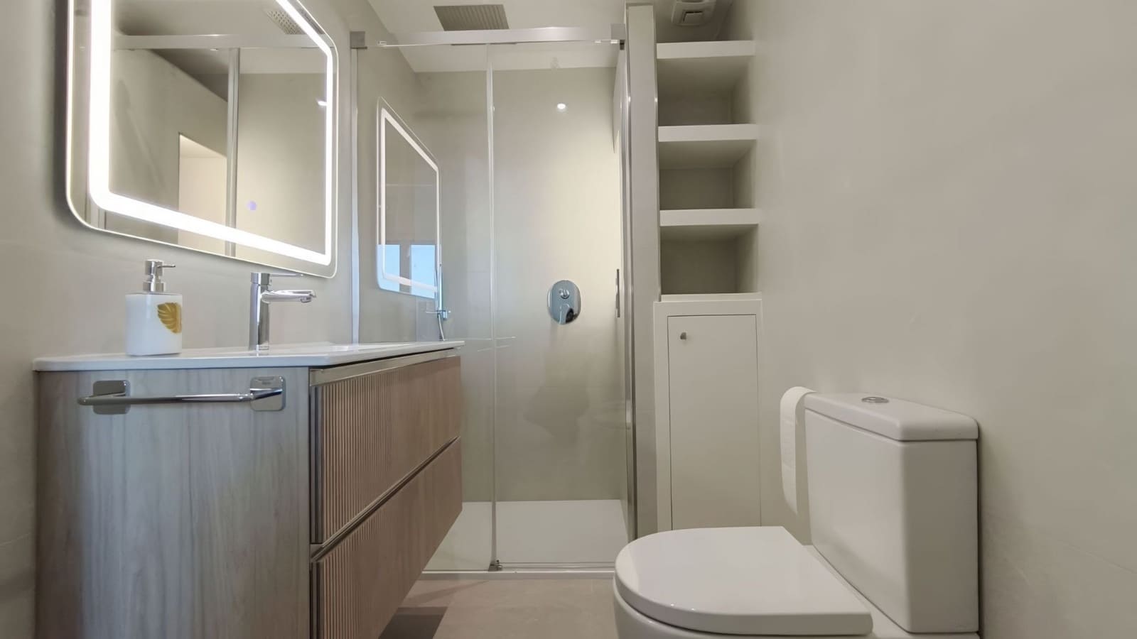 4 sypialnia Apartament do wynajęcia w Miasto Malaga z garażem - 3 500 € (Ref: 9770191)