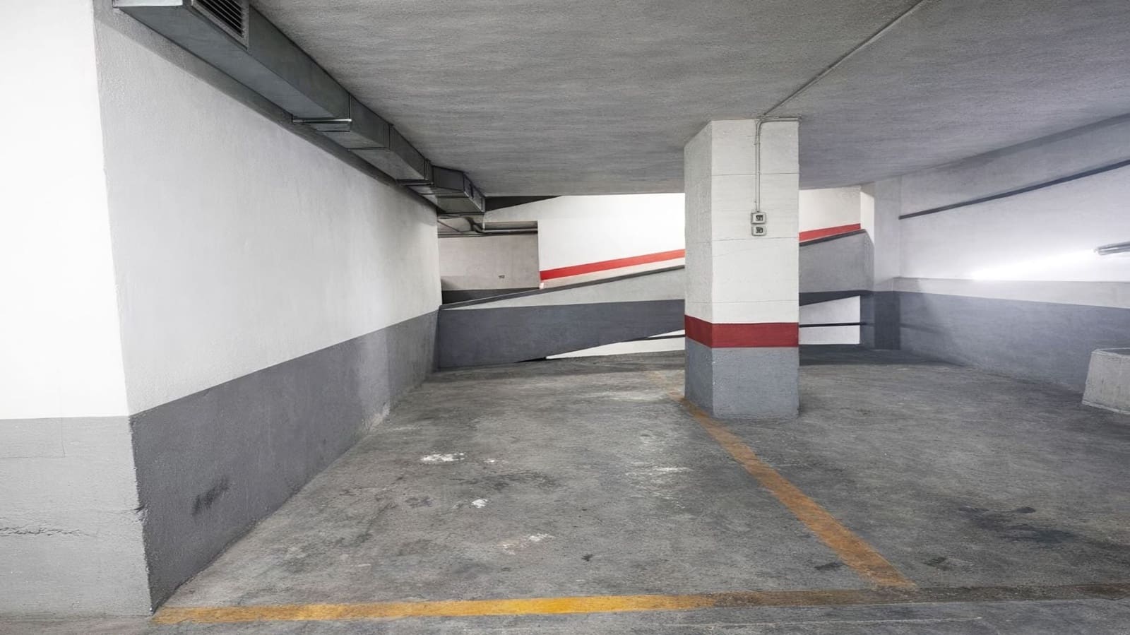 4 sypialnia Apartament do wynajęcia w Miasto Malaga z garażem - 3 500 € (Ref: 9770191)