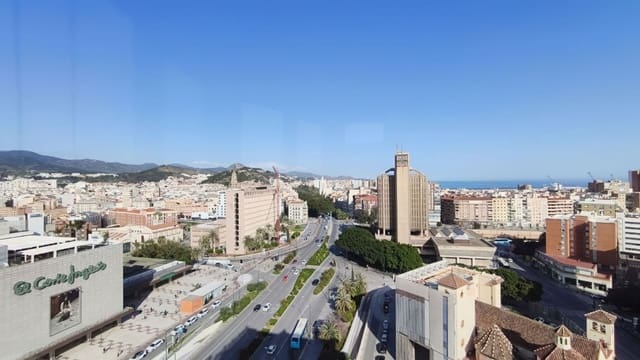 4 sypialnia Apartament do wynajęcia w Puerto, Miasto Málaga z garażem - 3 500 € (Ref: 9770191)