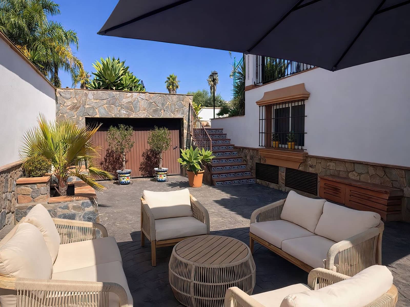 4 Zimmer Villa zu verkaufen in Alhaurin el Grande mit Pool - 845.000 € (Ref: 9805904)