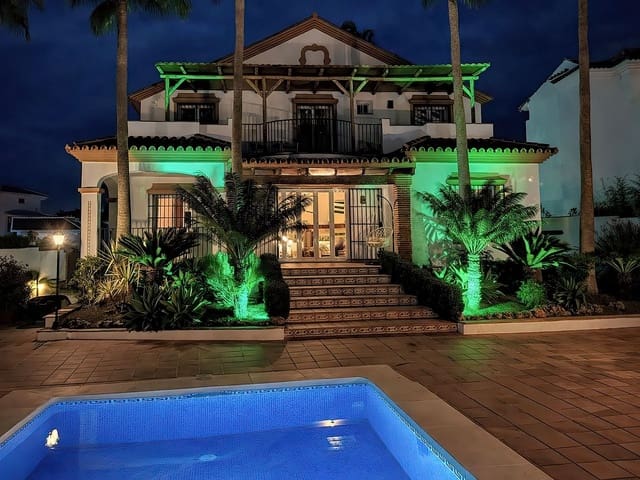 4 Zimmer Villa zu verkaufen in Alhaurín el Grande mit Pool - 845.000 € (Ref: 9805904)