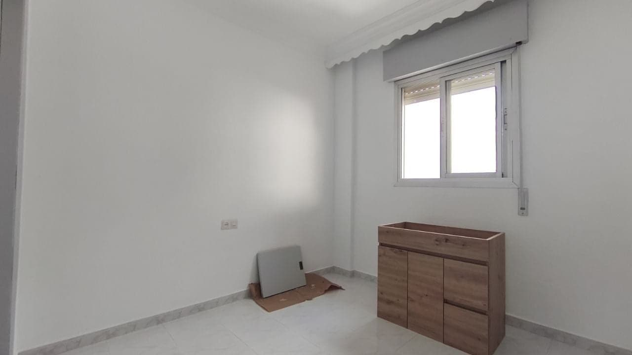 3 quarto Casa em Banda para arrendar em Alhaurin el Grande - 1 000 € (Ref: 9807106)