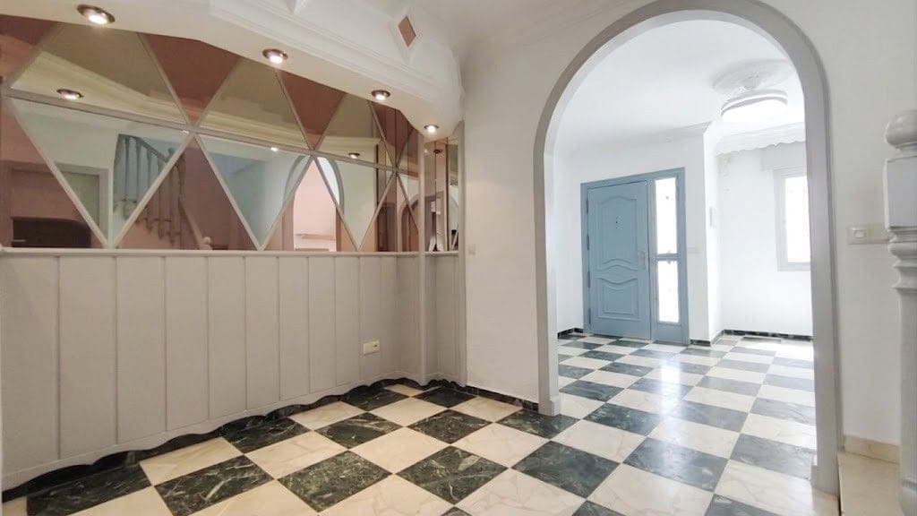 3 quarto Casa em Banda para arrendar em Alhaurin el Grande - 1 000 € (Ref: 9807106)