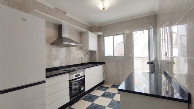 3 quarto Casa em Banda para arrendar em Alhaurín el Grande - 1 000 € (Ref: 9807106)