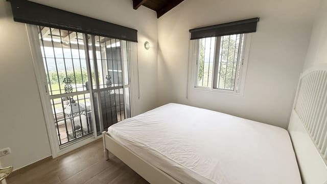 2 makuuhuone Maalaistalo myytävänä paikassa Coín mukana uima-altaan - 365 000 € (Ref: 9807505)