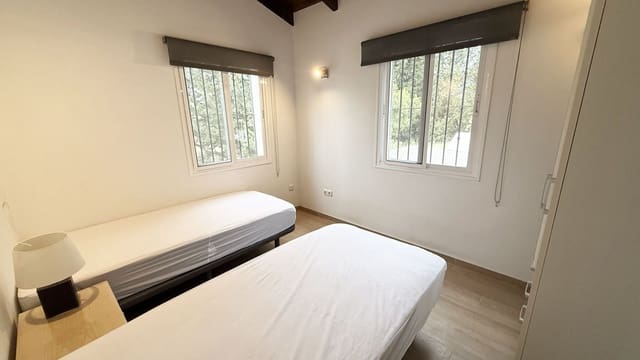 2 makuuhuone Maalaistalo myytävänä paikassa Coín mukana uima-altaan - 365 000 € (Ref: 9807505)