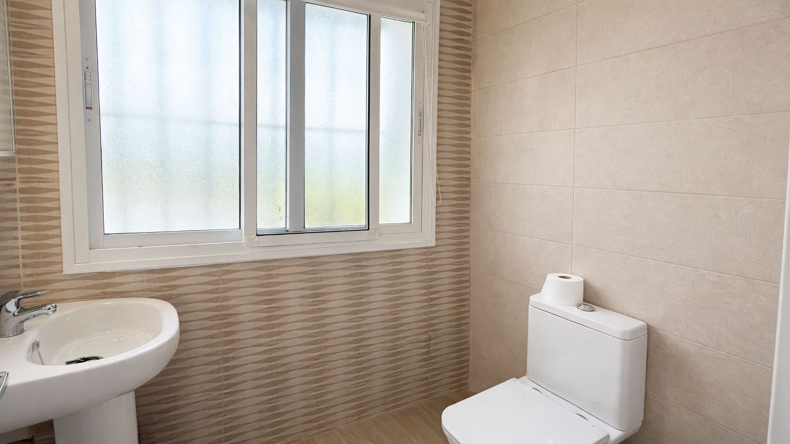 2 makuuhuone Maalaistalo myytävänä paikassa Coin mukana uima-altaan - 365 000 € (Ref: 9807505)