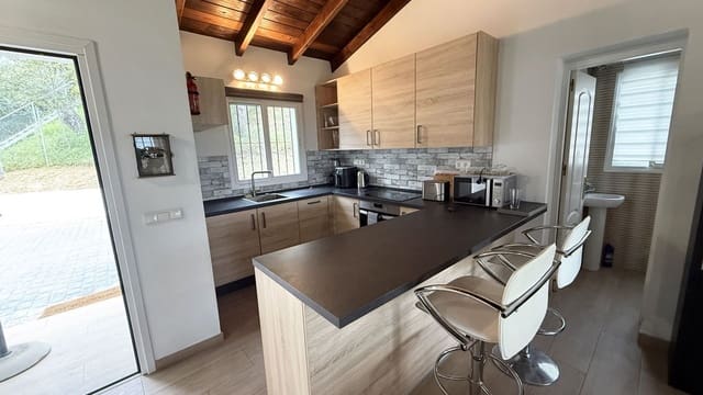 2 makuuhuone Maalaistalo myytävänä paikassa Coín mukana uima-altaan - 365 000 € (Ref: 9807505)