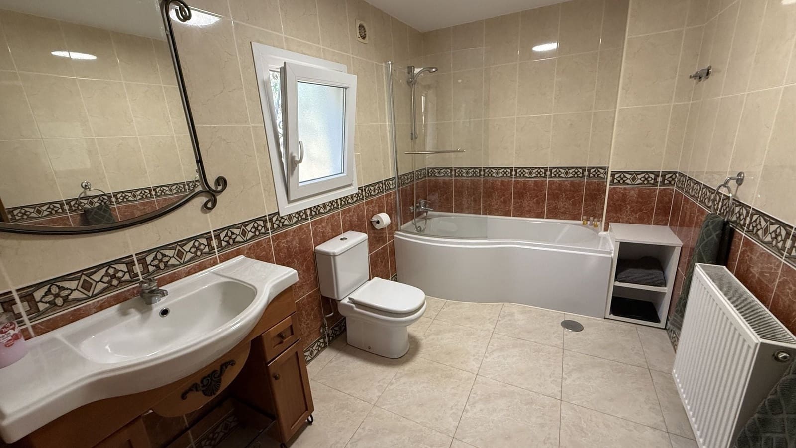 4 soveværelse Finca/Landehus til salg i La Cala de Mijas med swimmingpool - € 750.000 (Ref: 9841983)