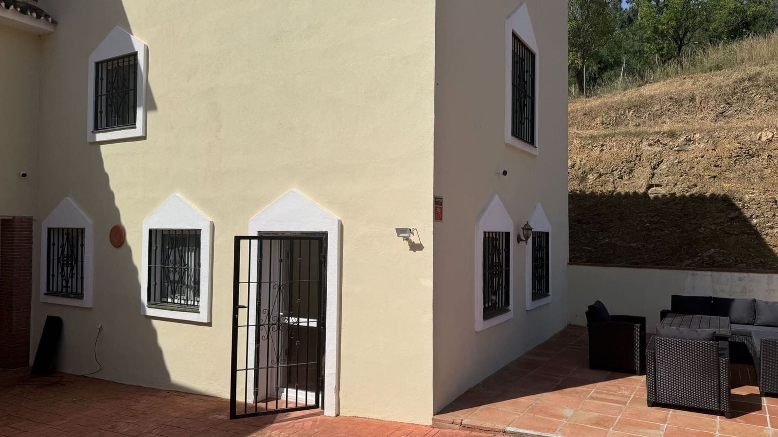 4 soveværelse Finca/Landehus til salg i La Cala de Mijas med swimmingpool - € 750.000 (Ref: 9841983)