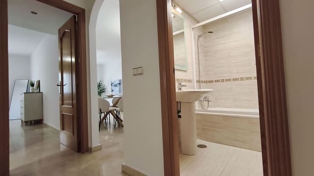 3 Zimmer Apartment zu vermieten in Alhaurín el Grande mit Garage - 890 € (Ref: 9844705)