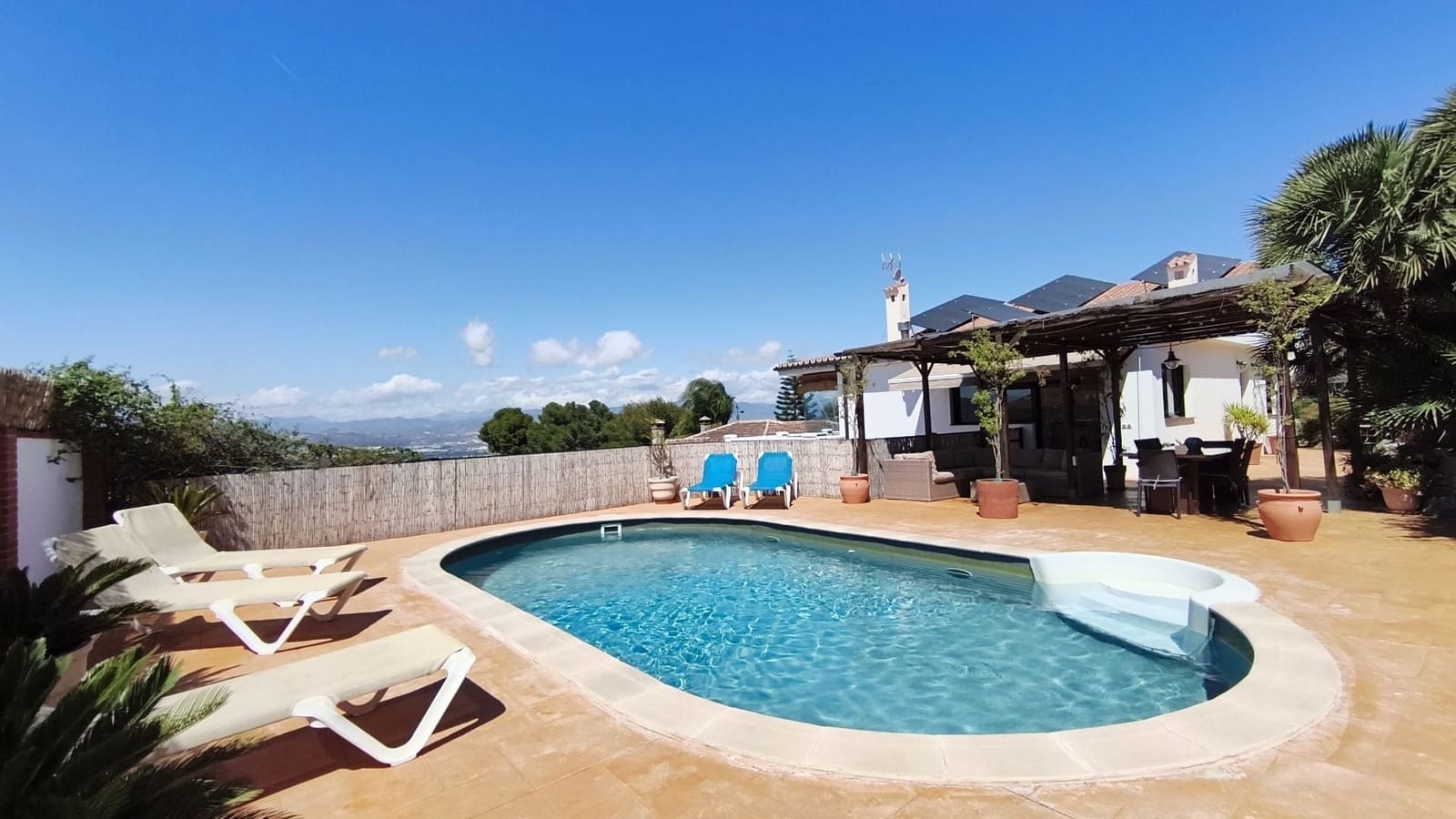 6 chambre Villa/Maison à vendre à Alhaurin de la Torre avec piscine - 989 000 € (Ref: 9848197)