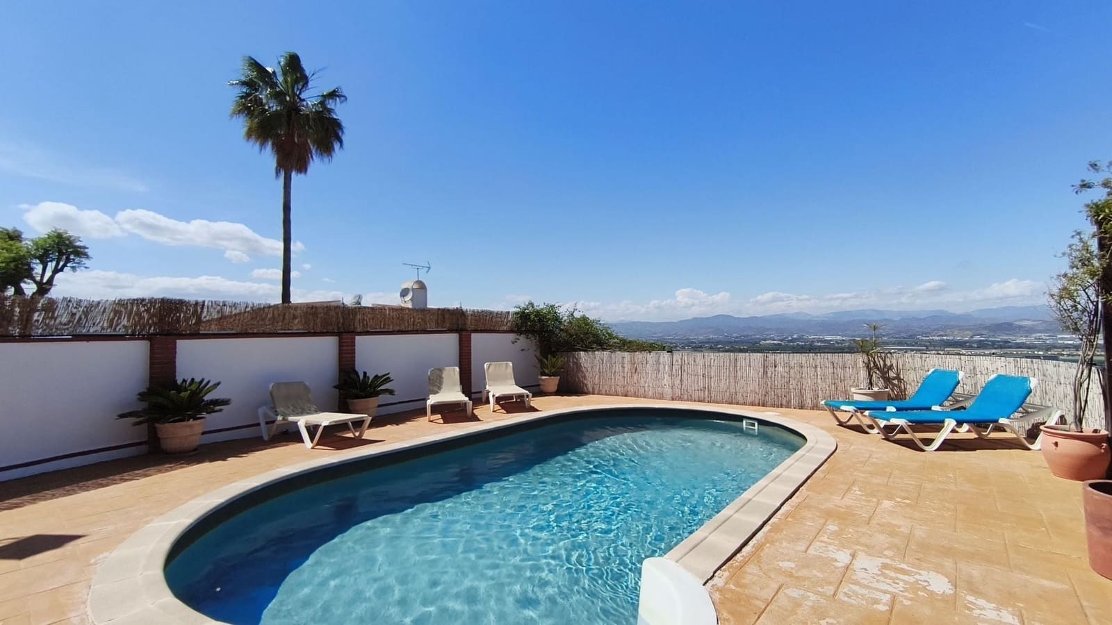 6 chambre Villa/Maison à vendre à Alhaurin de la Torre avec piscine - 989 000 € (Ref: 9848197)