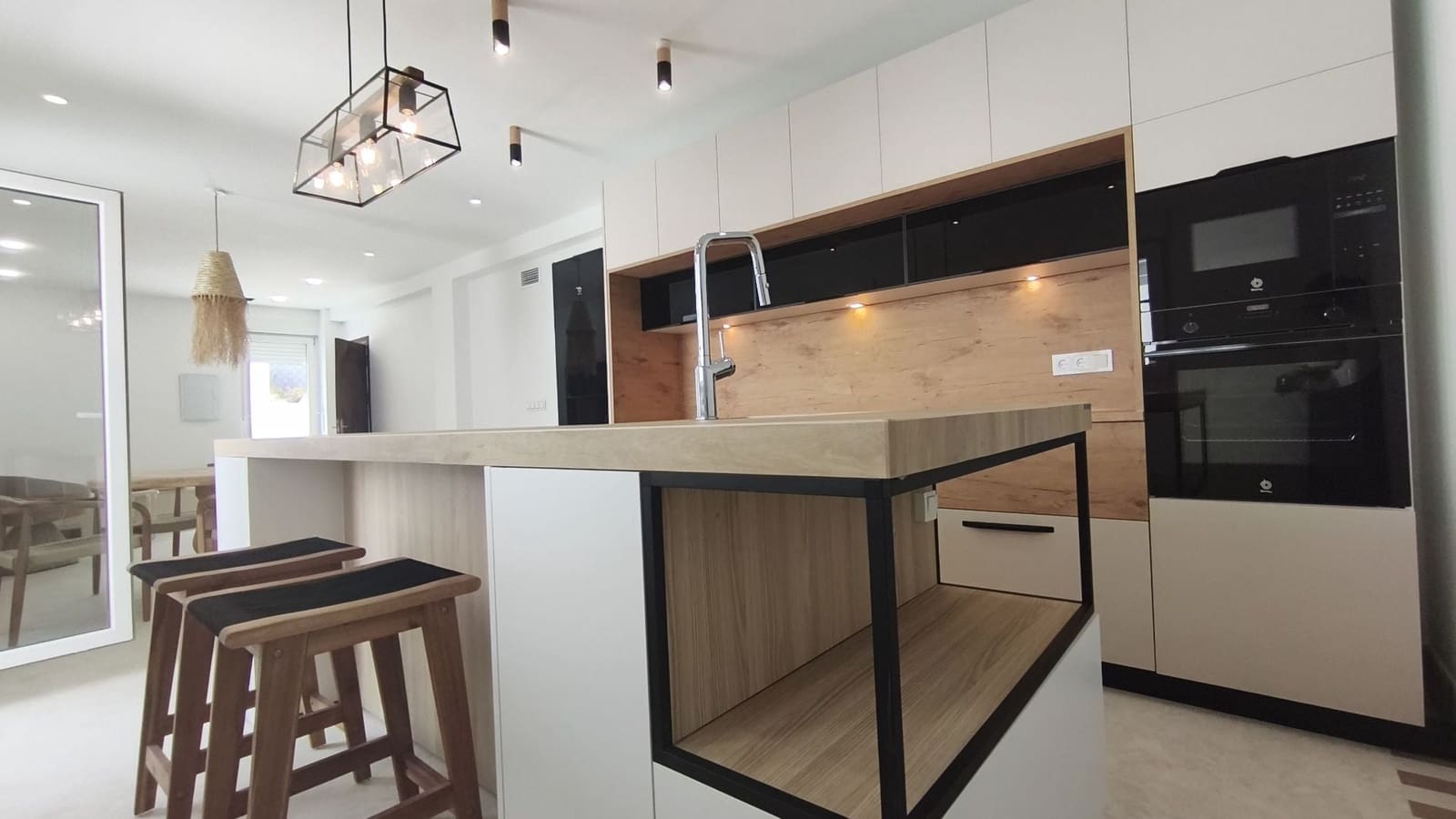 2 soverom Leilighet til leie i Alhaurin el Grande - € 1 100 (Ref: 9858597)