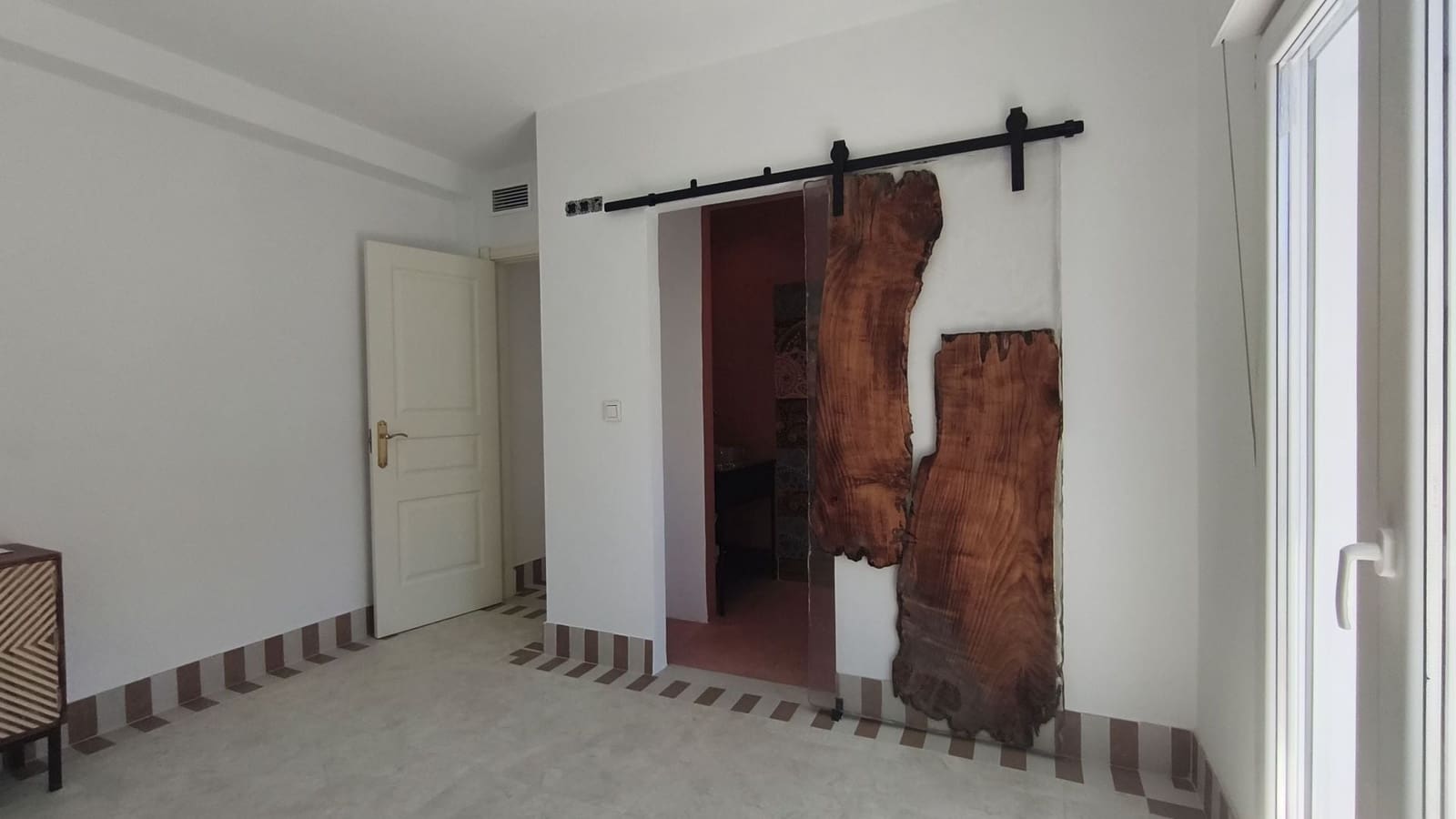 2 soverom Leilighet til leie i Alhaurin el Grande - € 1 100 (Ref: 9858597)
