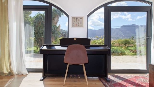 3 slaapkamer Finca/Landhuis te koop in Alhaurín el Grande met zwembad - € 440.000 (Ref: 9874336)
