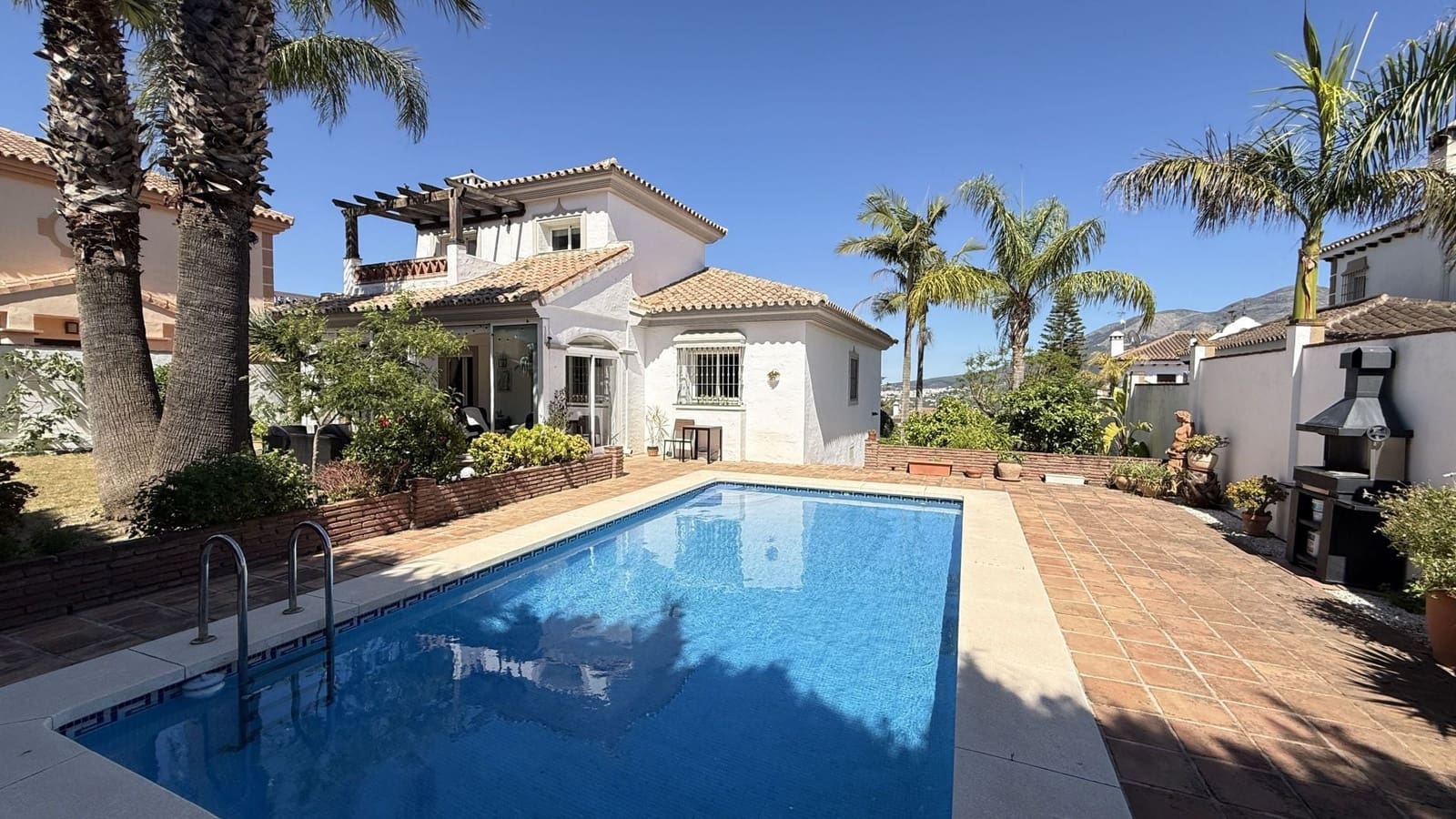 3 bedroom Villa for sale in Coin with pool - € 525,000 (Ref: 9874338)