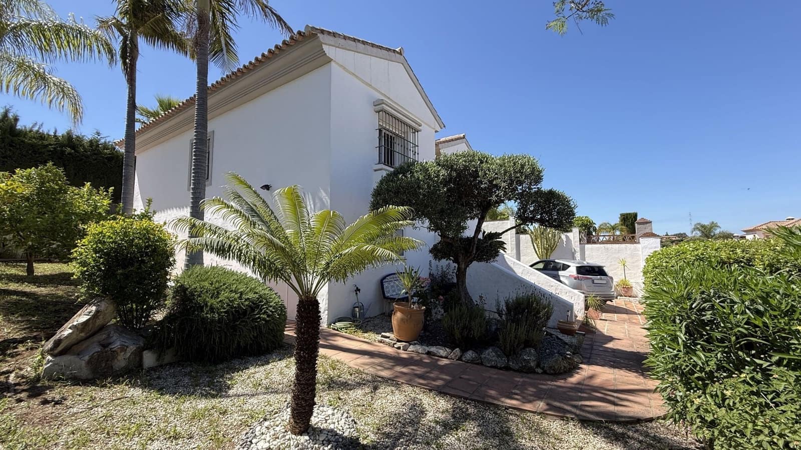 3 bedroom Villa for sale in Coin with pool - € 525,000 (Ref: 9874338)