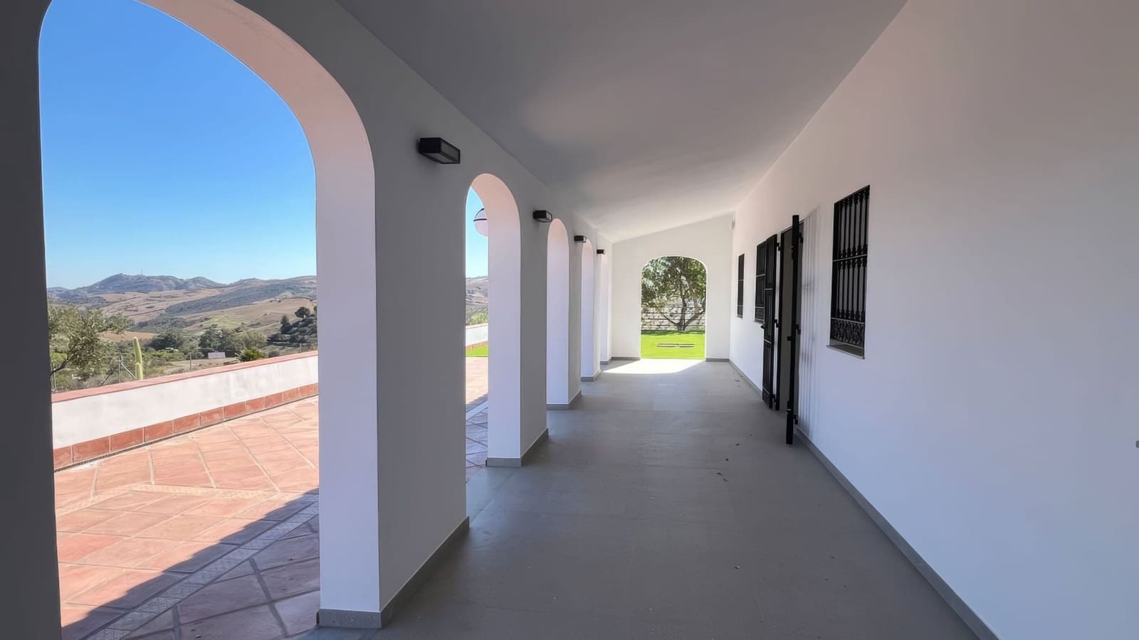 6 bedroom Finca/Country House for sale in Casarabonela with pool - € 1,400,000 (Ref: 9928462)