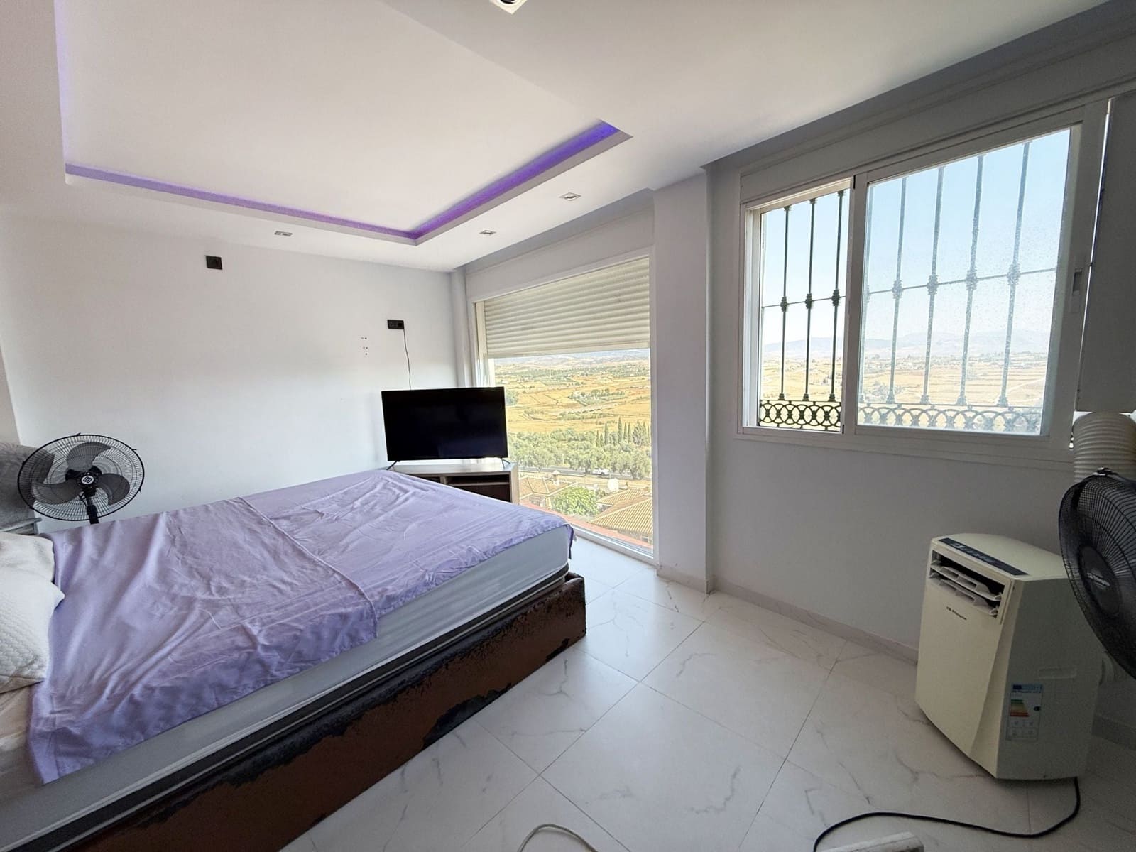 6 chambre Villa/Maison à vendre à Coin avec piscine garage - 475 000 € (Ref: 9949055)