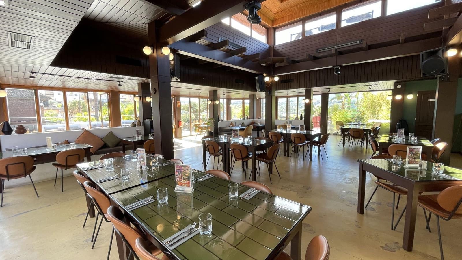 Commercial for sale in Coin - € 149,000 (Ref: 9958962)