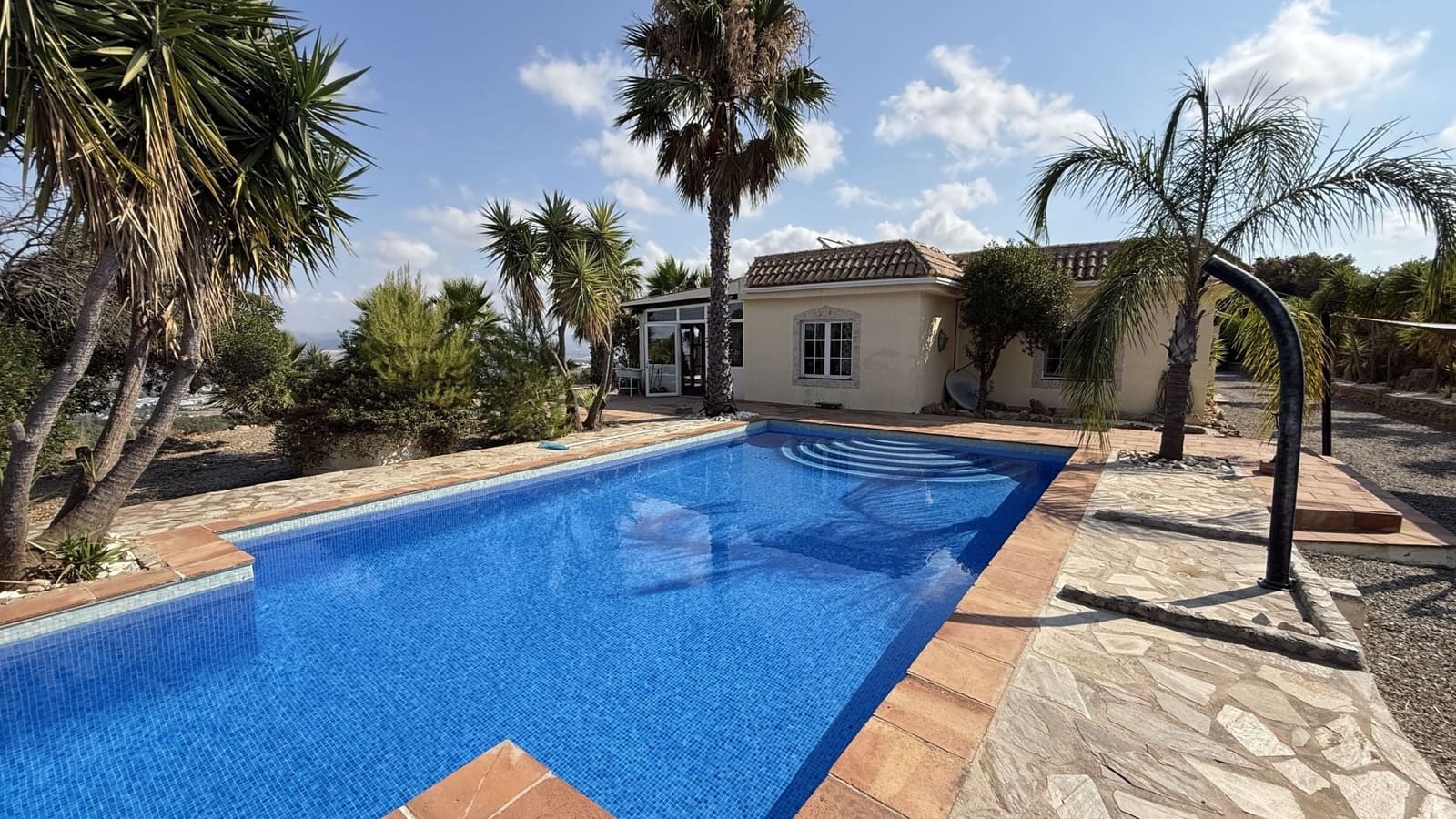 4 soverom Finca/Herregård til salgs i Coin med svømmebasseng garasje - € 648 000 (Ref: 9965860)