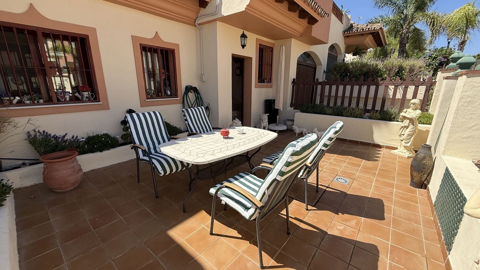 5 soverom Villa til salgs i Coin med svømmebasseng garasje - € 495 950 (Ref: 9965861)