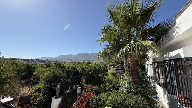 4 soveværelse Finca/Landehus til salg i Alhaurín el Grande med swimmingpool - € 449.995 (Ref: 9996510)