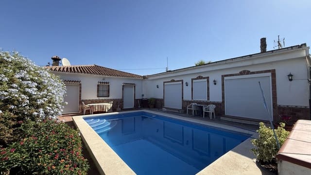 4 soveværelse Finca/Landehus til salg i Alhaurín el Grande med swimmingpool - € 449.995 (Ref: 9996510)