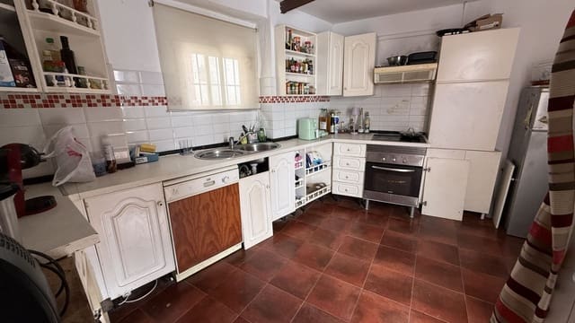 4 sypialnia Dom na sprzedaż w Monda - 220 000 € (Ref: 9999356)