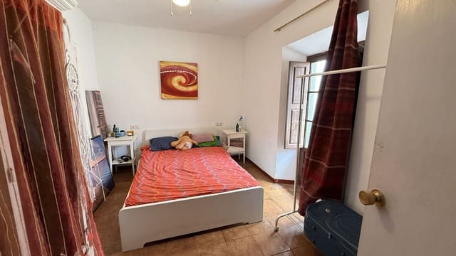 4 sypialnia Dom na sprzedaż w Monda - 220 000 € (Ref: 9999356)
