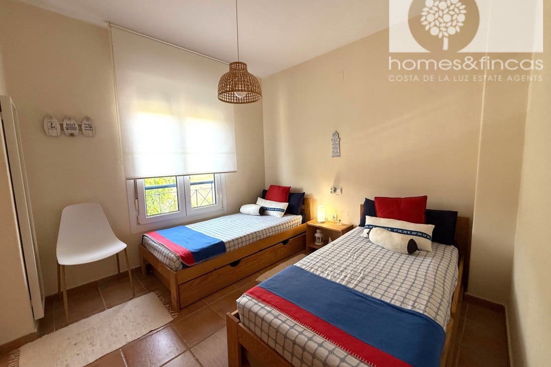 3 bedroom Townhouse for sale in Ayamonte with pool garage - € 294,000 (Ref: 10008069)