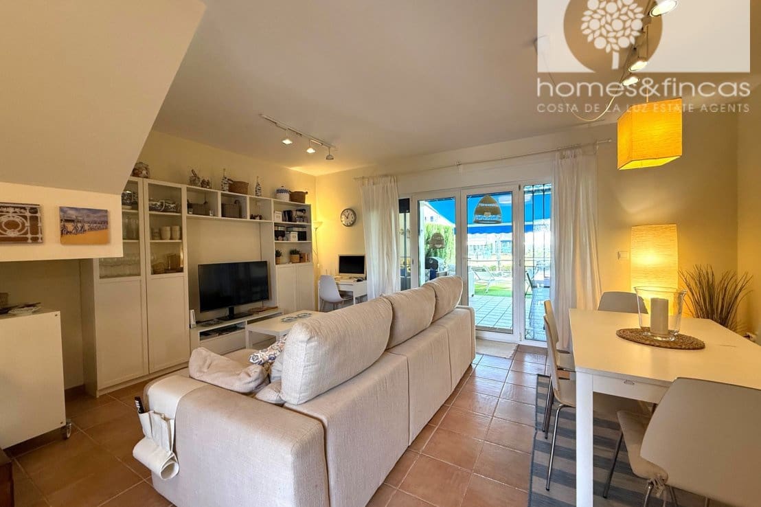 3 bedroom Townhouse for sale in Ayamonte with pool garage - € 294,000 (Ref: 10008069)