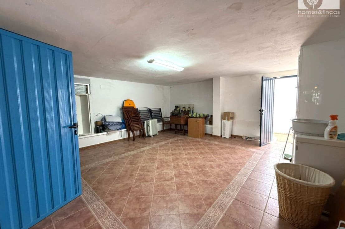 6 quarto Moradia para venda em Islantilla com piscina garagem - 1 100 000 € (Ref: 10016811)