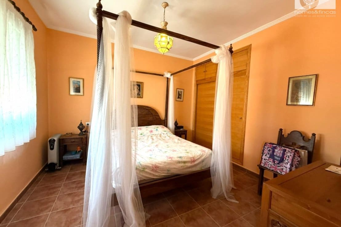 6 quarto Moradia para venda em Islantilla com piscina garagem - 1 100 000 € (Ref: 10016811)