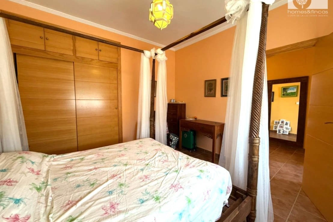 6 quarto Moradia para venda em Islantilla com piscina garagem - 1 100 000 € (Ref: 10016811)