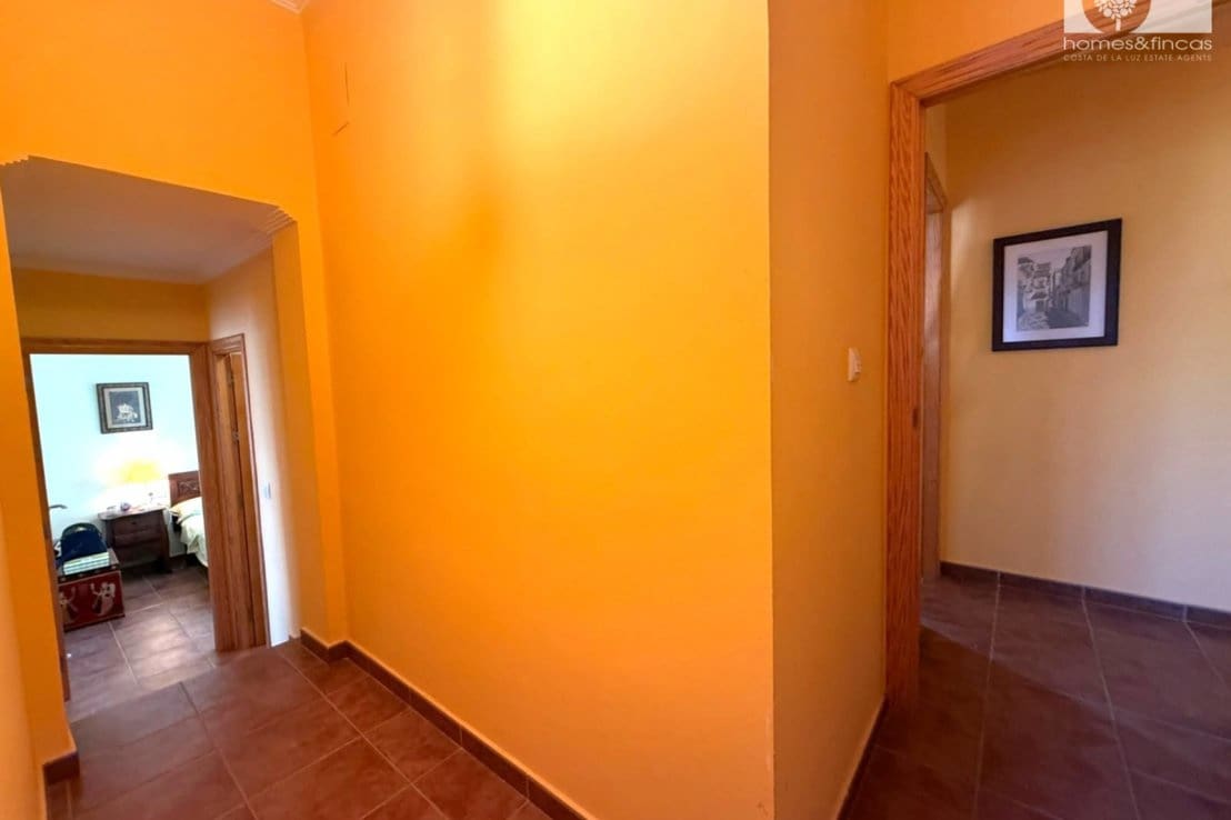 6 quarto Moradia para venda em Islantilla com piscina garagem - 1 100 000 € (Ref: 10016811)