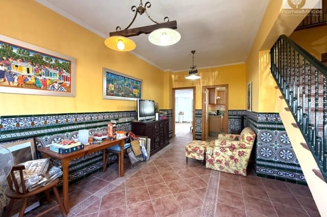 6 quarto Moradia para venda em Islantilla, Isla Cristina com piscina garagem - 1 100 000 € (Ref: 10016811)