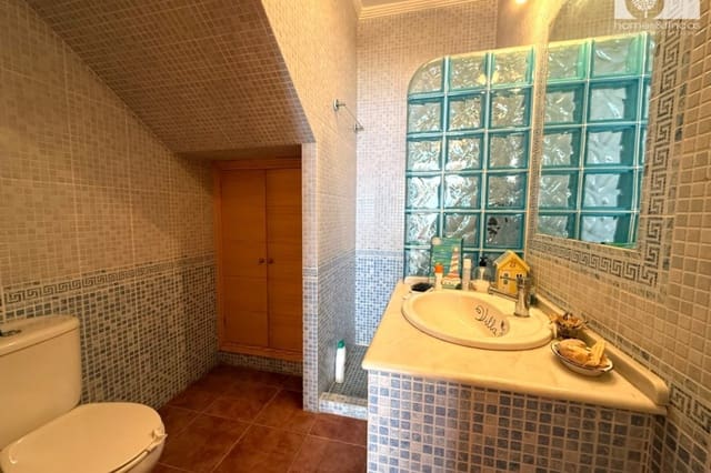 6 quarto Moradia para venda em Islantilla, Isla Cristina com piscina garagem - 1 100 000 € (Ref: 10016811)