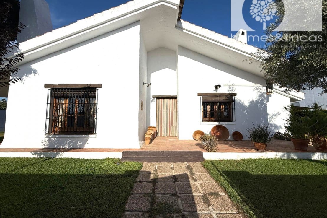 4 bedroom Villa for sale in Ayamonte - € 545,000 (Ref: 10044221)