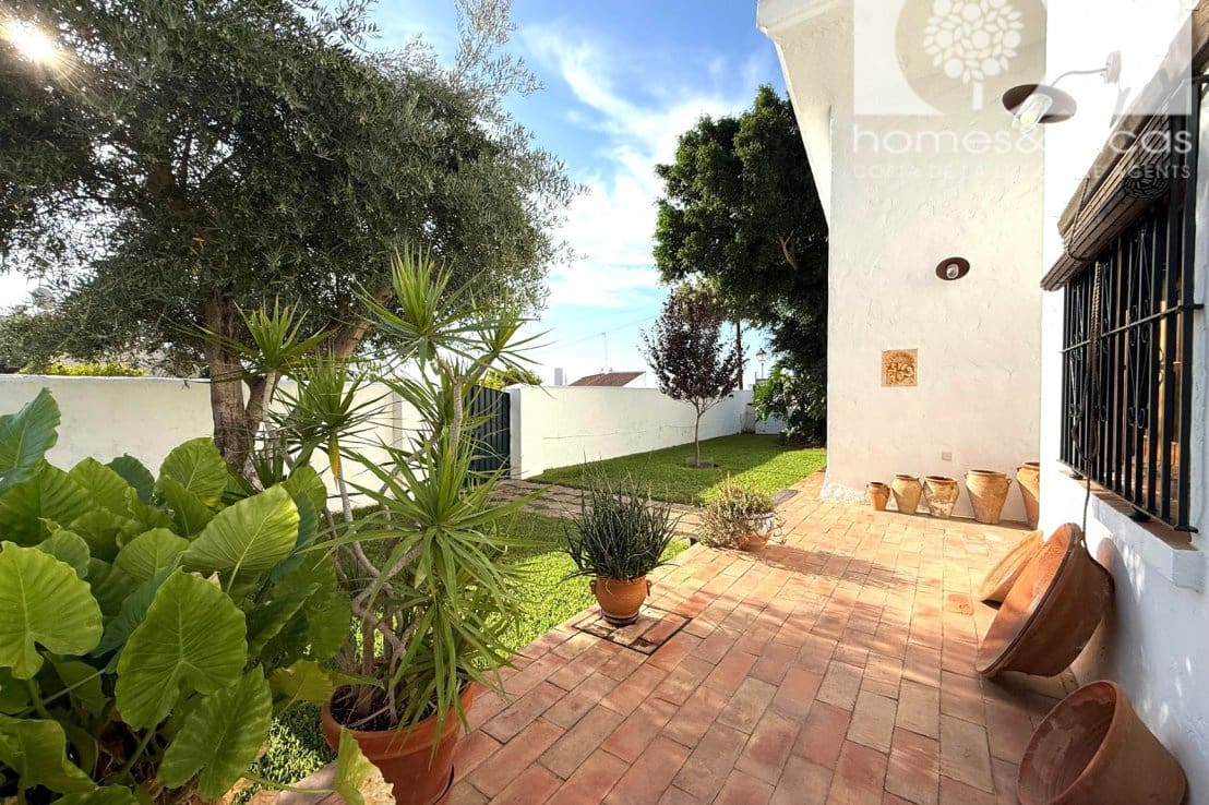 4 bedroom Villa for sale in Ayamonte - € 545,000 (Ref: 10044221)