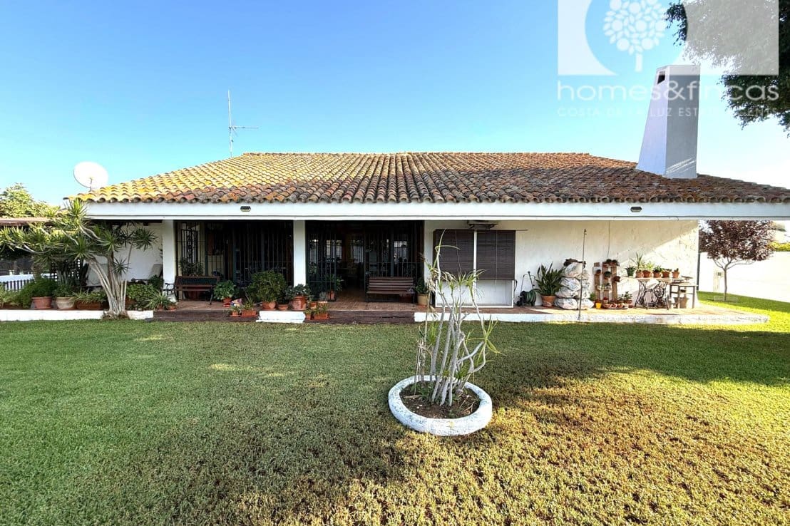 4 bedroom Villa for sale in Ayamonte - € 545,000 (Ref: 10044221)