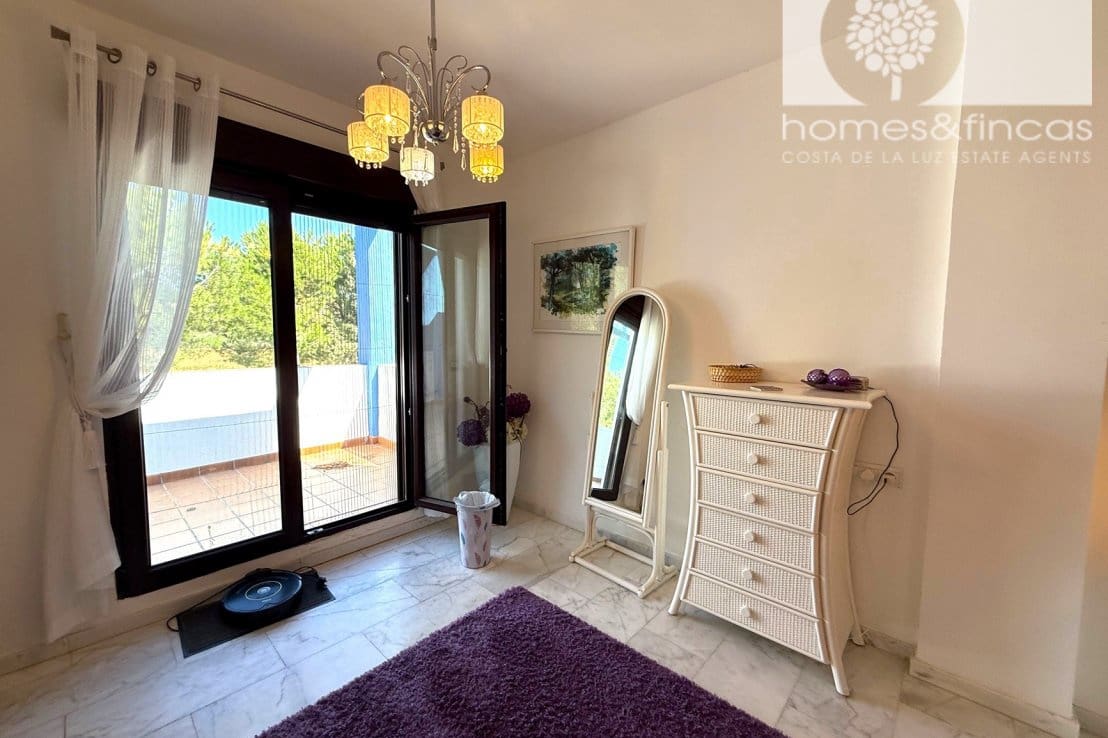 4 quarto Moradia para venda em Ayamonte com piscina - 469 000 € (Ref: 10080041)