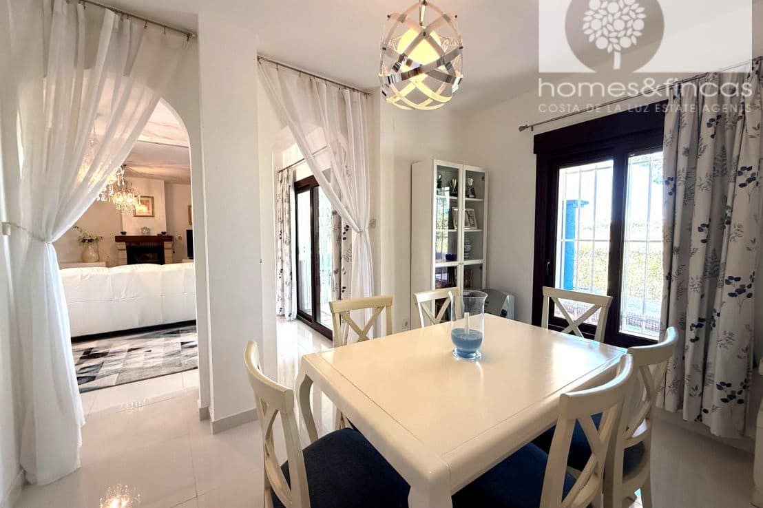 4 quarto Moradia para venda em Ayamonte com piscina - 469 000 € (Ref: 10080041)