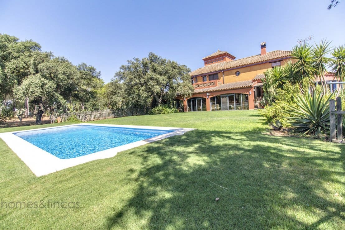 7 slaapkamer Villa te koop in Cartaya met zwembad - € 840.000 (Ref: 7027857)