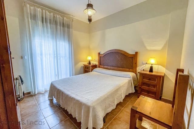 4 bedroom Townhouse for sale in Sanlúcar de Guadiana - € 159,000 (Ref: 7417997)