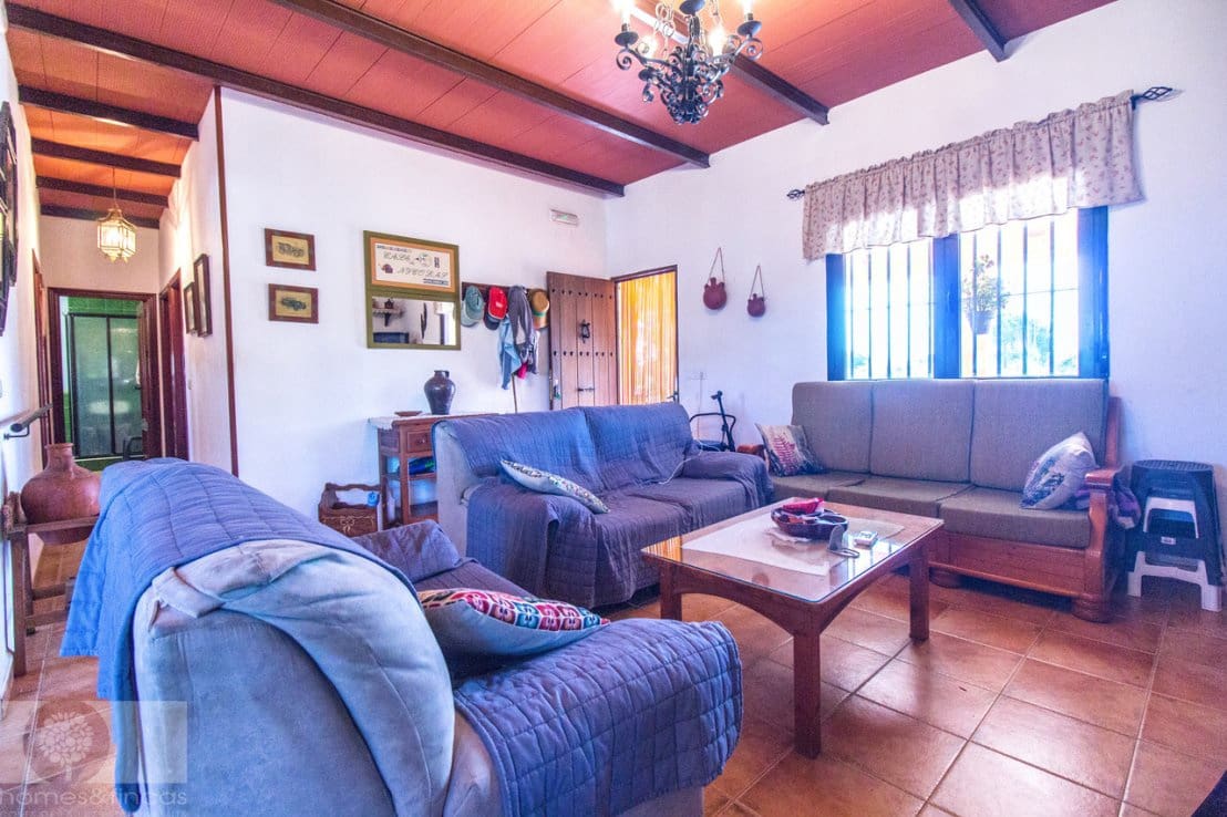 4 soveværelse Finca/Landehus til salg i Lepe - € 296.000 (Ref: 7660561)