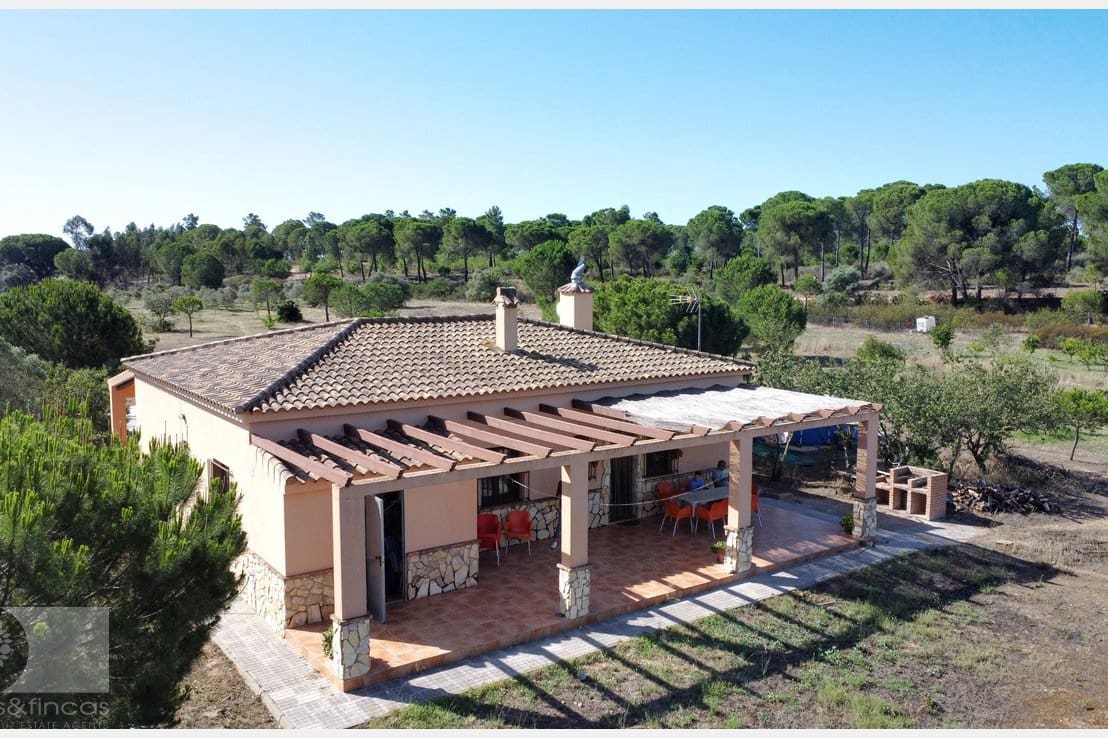 4 soveværelse Finca/Landehus til salg i Lepe - € 296.000 (Ref: 7660561)