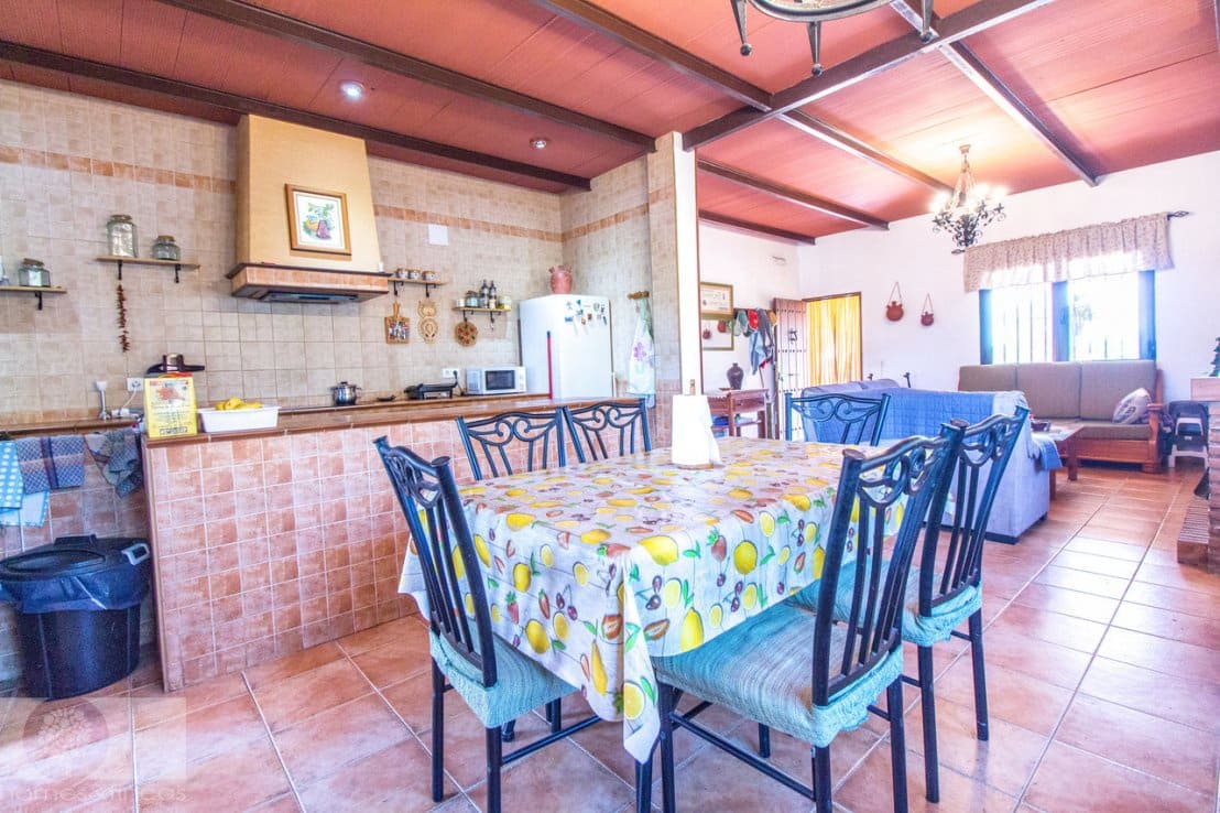 4 soveværelse Finca/Landehus til salg i Lepe - € 296.000 (Ref: 7660561)